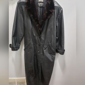 Vitaly Vintage Hudson's Fur Salon Leather Long Coat, Fur Collar, Medium